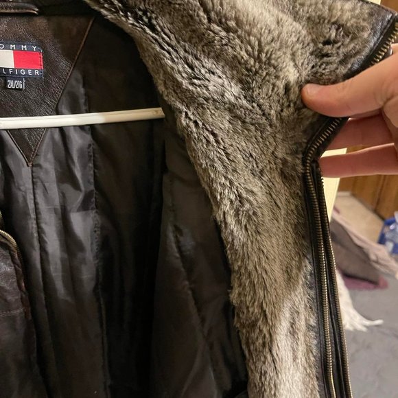 Tommy Hilfiger Leather and FUR jacket - Picture 5 of 5